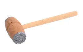 drewniany-tluczek-mlotek-miesa-z-okuciem-ciezki