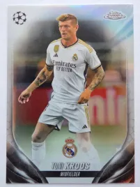 2023-24-topps-chrome-ucc-kroos-aqua-prism-real-madryt-mr18