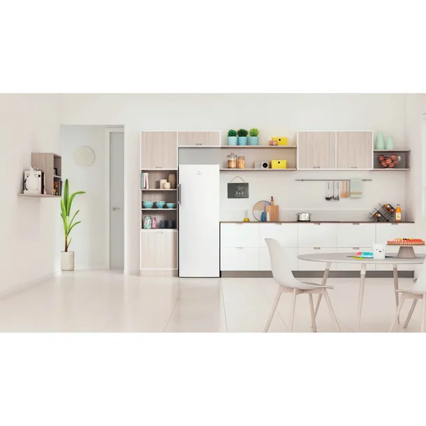lodowka-jednodrzwiowa-indesit-si6-2-w-biala-323l-37-db-167-cm-led-wysokosc-produktu-167-cm