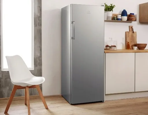 lodowka-jednodrzwiowa-indesit-si6-2-s-eu-srebrny-323l-37-db-167-cm-szerokosc-produktu-59-5-cm
