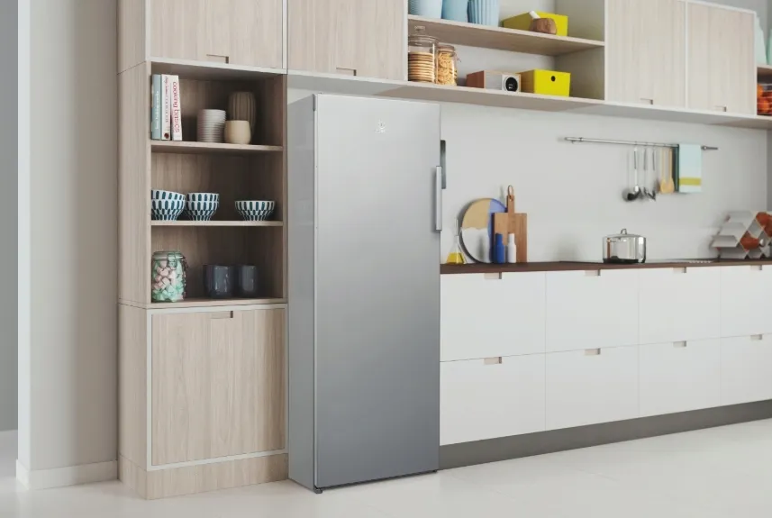 zamrazarka-wolnostojaca-indesit-ui6-2-s-4szuflady-srebrny-245-l-167-cm-stan-nowy