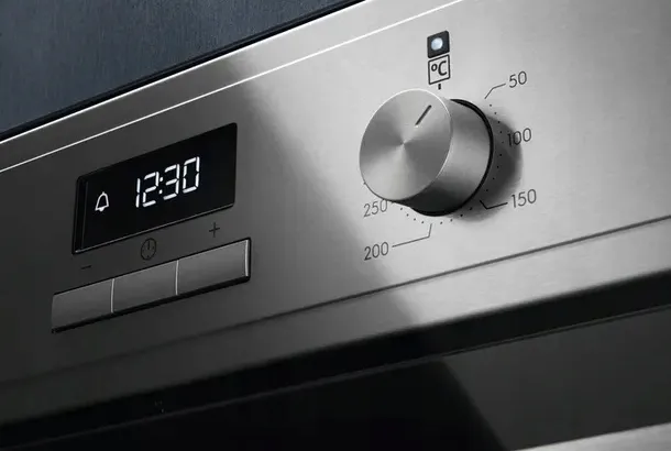 piekarnik-electrolux-oob301nx-65-l-termoobieg-grill-aquaclean-3-w-1-model-oob301nx