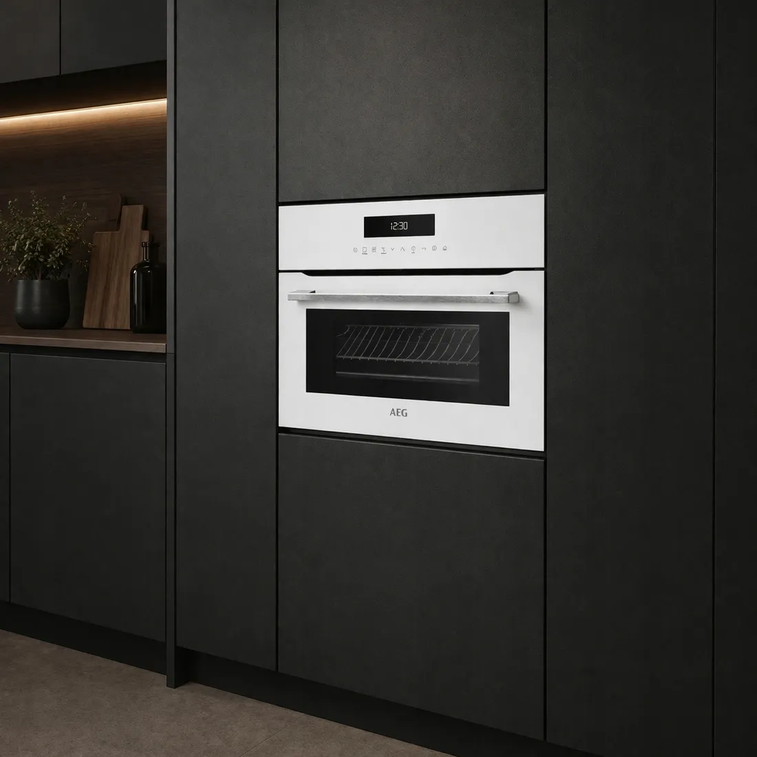 piekarnik-aeg-kmk761000w-2w1-bialy-grill-1900w-43-litry-dotyk-zegar-stan-nowy