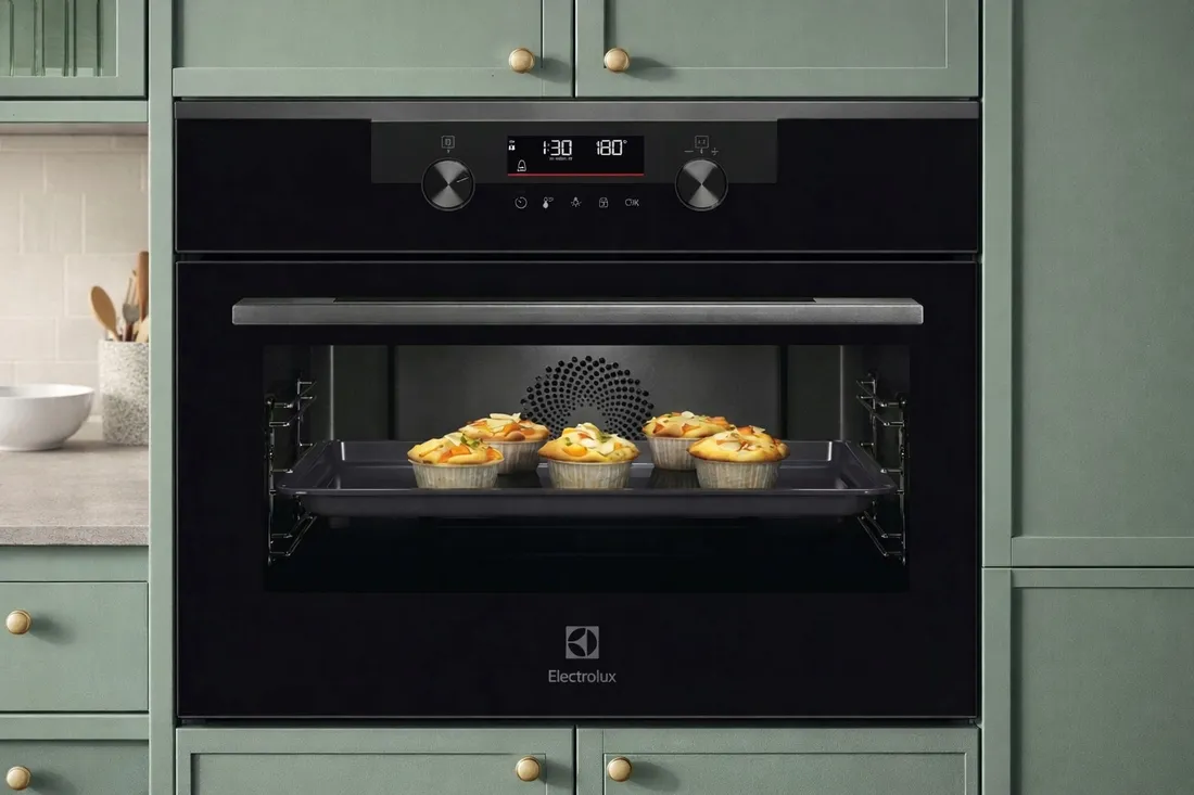 piekarnik-electrolux-kvddp46wh-45-cm-steambake-wifi-pyroliza-45l-czarny-stan-nowy