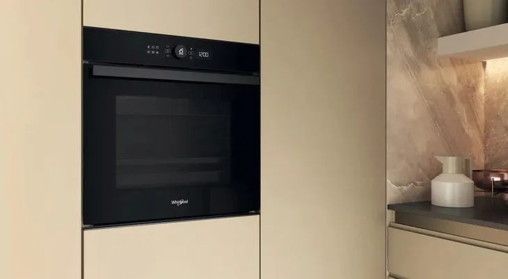 piekarnik-whirlpool-woi4s8cm0sba-para-pizza-airfry-73l-termoobieg-czarny-kod-producenta-859991685240
