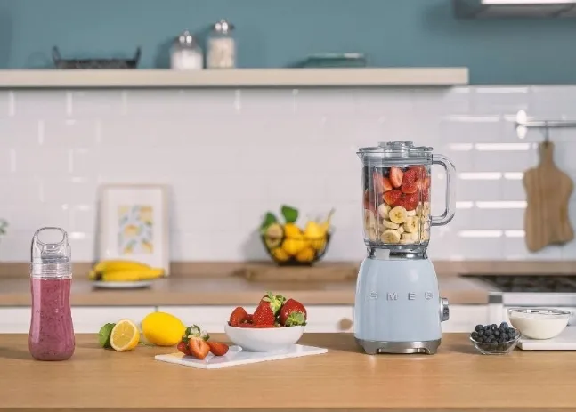 blender-kielichowy-smeg-blf03wheu-800w-bialy-retro-funkcja-pulsacyjna-szerokosc-produktu-19-7-cm