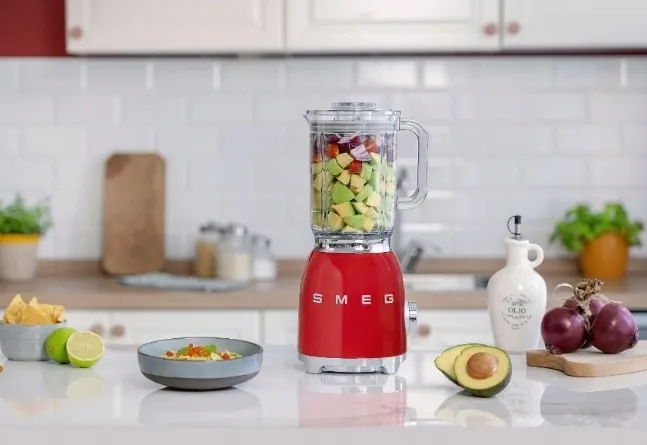 blender-kielichowy-smeg-blf03wheu-800w-bialy-retro-funkcja-pulsacyjna-stan-nowy