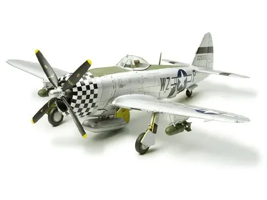 samolot-republic-p-47d-thunderbolt-60770-tamiya