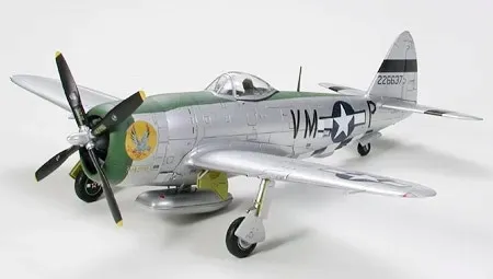 samolot-republic-p-47d-thunderbolt-60770-tamiya-marka-tamiya