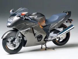 honda-cbr1100xx-blackbird-model-14070-tamiya