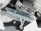 samolot-lockheed-f-16c-n-aggressor-model-61106-tamiya-stan-zlozenia-do-zlozenia