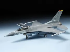 samolot-f-16cj-fighting-falcon-60786-tamiya