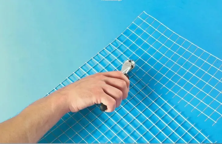 siatka-zgrzewana-hodowlana-2xocynk-13mm-05x25m-produkt-wprowadzony-do-obrotu-na-terenie-ue-przed-13-12-2024-tak