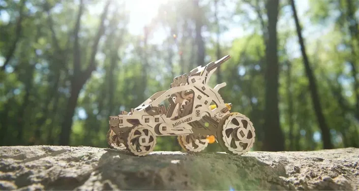 puzzle-3d-mini-buggy-ugears-drewniany-bohater-inny