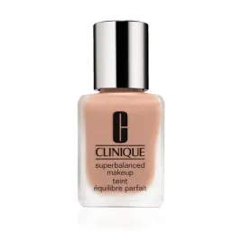 clinique-superbalanced-makeup-wygladzajacy-podklad-do-twarzy-07-neutral-30m