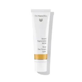 dr-hauschka-rose-day-cream-light-lekki-krem-na-dzien-z-wyciagiem-rozy-do-s