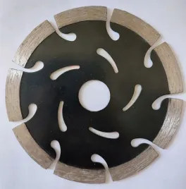 tarcza-diamentowa-segmentowa-125x10mm