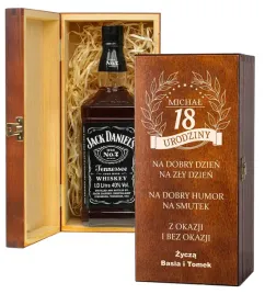 skrzynka-na-alkohol-prezent-na-18-urodziny-grawer