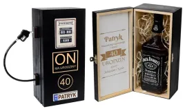 dystrybutor-alkoholu-preznet-na-18-30-40-urodziny
