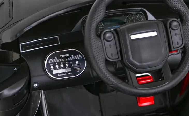 range-rover-velar-na-akumulator-czarny-pilot-szerokosc-pojazdu-64-cm