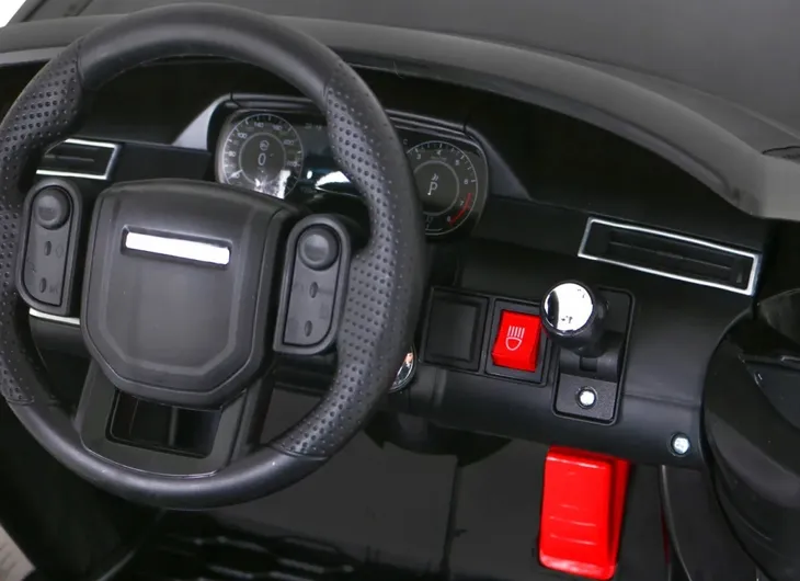 range-rover-velar-na-akumulator-czarny-pilot-liczba-miejsc-1
