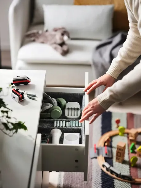ikea-stenkol-ladowarka-na-4-baterie-stan-nowy-waga-z-opakowaniem-0-165-kg