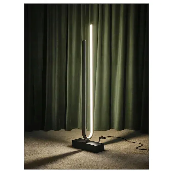 ikea-pilskott-lampa-podlogowa-led-smart-czarny