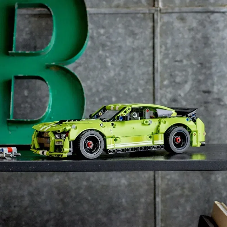 lego-technic-ford-shelby-cobra-42138