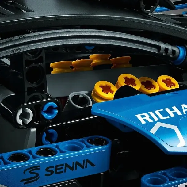 lego-technic-mclaren-senna-gtr-42123-marka-lego
