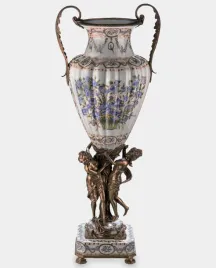 porcelanowa-amfora-z-kobietami-biala