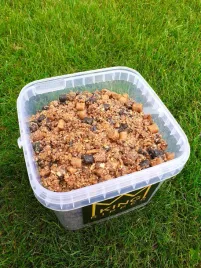 mix-zanetowy-na-ryby-do-pva-crushed-fish-mix