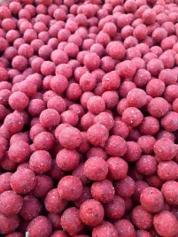 kulki-proteinowe-15mm-truskawka-na-ryby-5kg