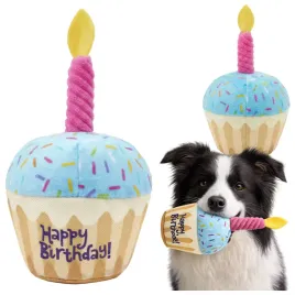 zabawka-dla-psa-piszczacy-gryzak-maskotka-pluszowy-tort-prezent-fazoo-20-cm