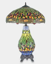 lampa-witrazowa-w-stylu-tiffany-ze-swiecaca-podstawa-wazka-zielona