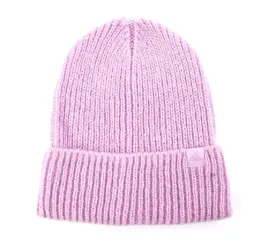 czapka-zimowa-adidas-mlodziezowa-fiolet-wrzos-lila