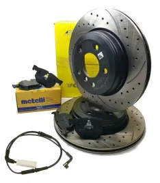 tarcze-klocki-tyl-bmw-5-e60-e61-nawiercane-320mm