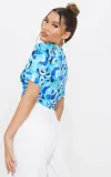a1c011-niebieski-top-prettylittlething-s-kolor-niebieski