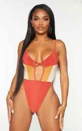 a3g313-czrwone-body-z-odwroconymi-szwami-prettylittlething-xs