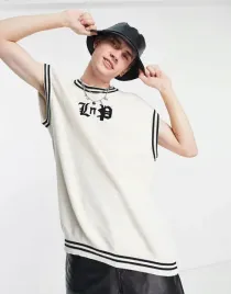 g3c110-bezowa-swetrowa-kamizelka-liquor-n-poker-m