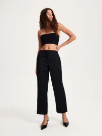 czarne-spodnie-z-kantem-reserved-m