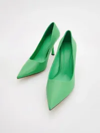 zielone-czolenka-na-szpilce-reserved-36