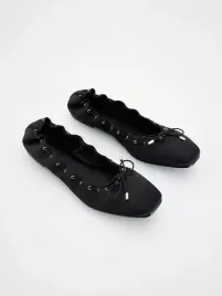 czarne-baleriny-z-ozdobnym-sznurowaniem-reserved-40