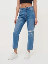 niebieskie-jeansy-mom-fit-z-przetarciami-house-xxs