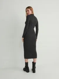 szara-dzianinowa-sukienka-midi-reserved-s