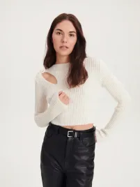 kremowy-sweter-z-ozdobnym-wycieciem-reserved-m