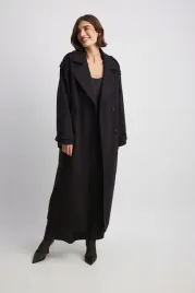 czarny-luzny-plaszcz-na-kd-s