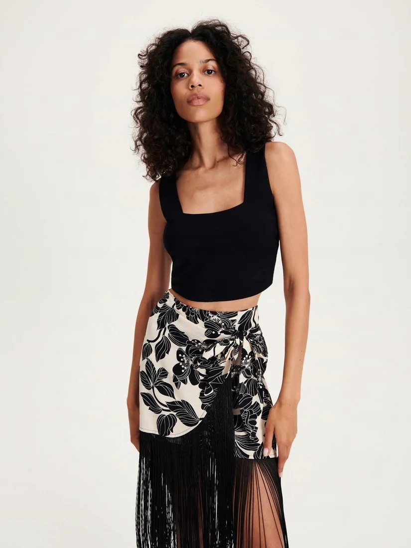 czarny-gladki-crop-top-reserved-m