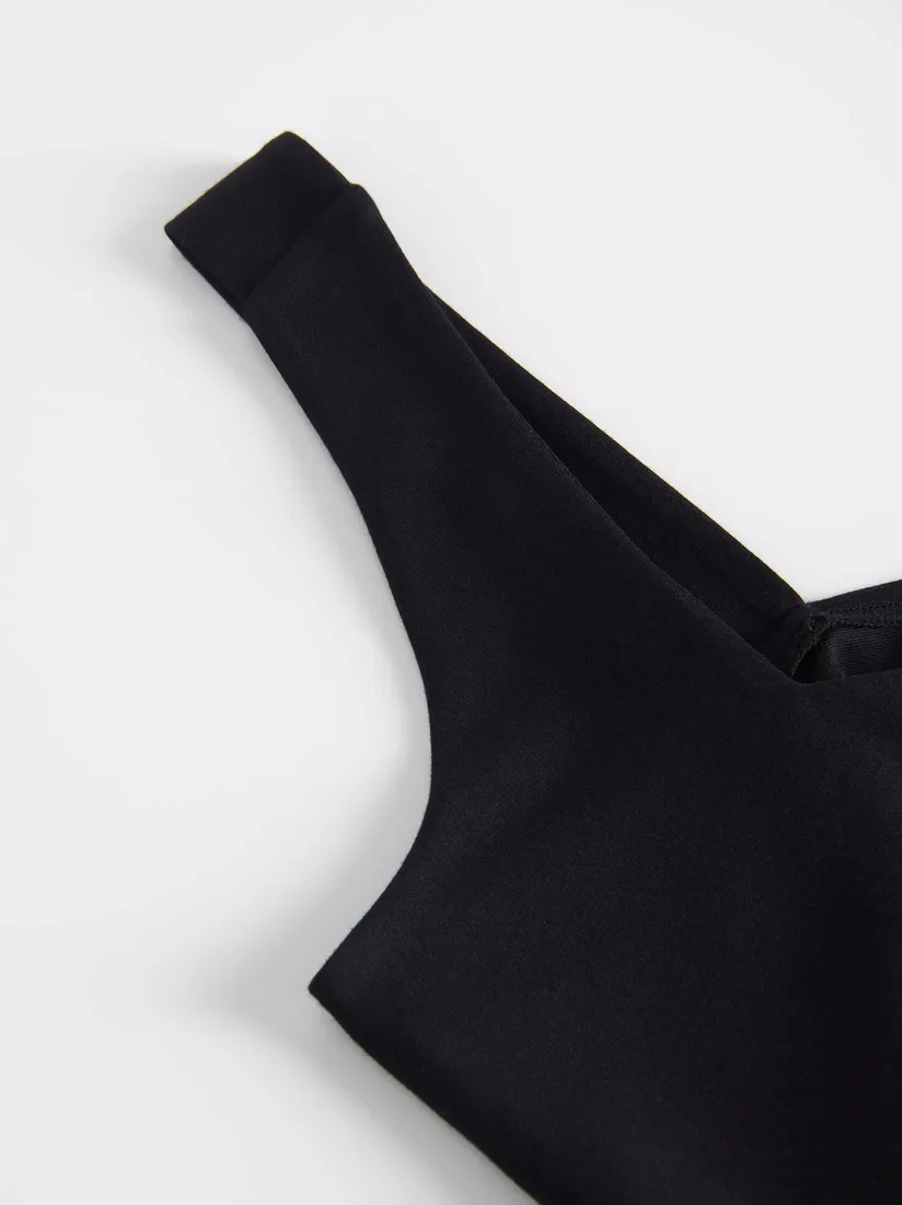 czarny-gladki-crop-top-reserved-m