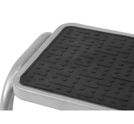 podest-przyczepa-stal-150kg-guma-atest-taboret