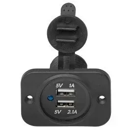 gniazdo-usb-do-zabudowy-dostosowane-do-uzytku-na